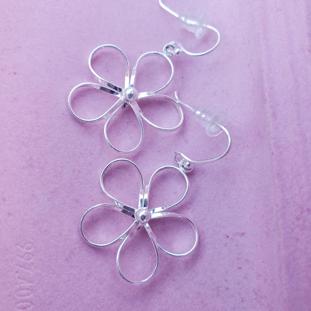 NWT Primrose Sterling Silver 925 Daisy Floral Dangle Earrings - Picture 9 of 11